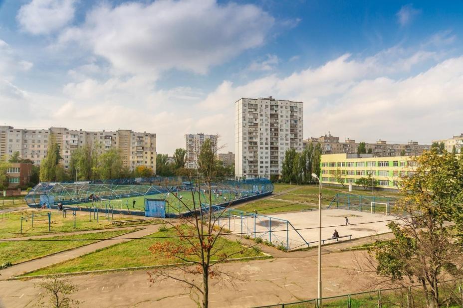 по адресу приозерная 8 б оболонь קייב